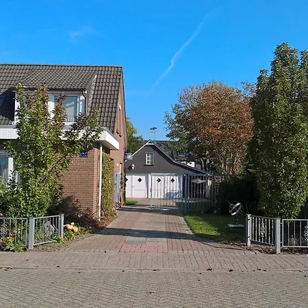 Mit Garten Und Gartenhaus アパート *
